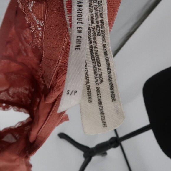 Intimately Free People Lace Halter Bra Size Small - Picture 2 of 9